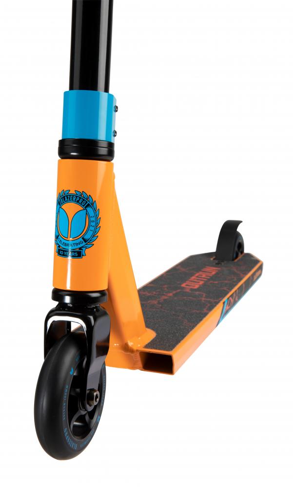Blazer Pro Scooters Outrun II Complete Stunt Scooter Orange/Blue